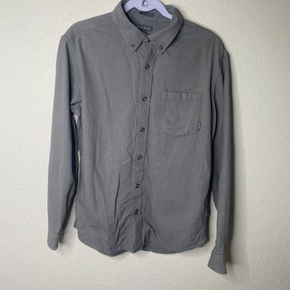 Eddie Bauer Classic Fit Shirt Mens Size M Gray Cotton Button Up Long Sleeves